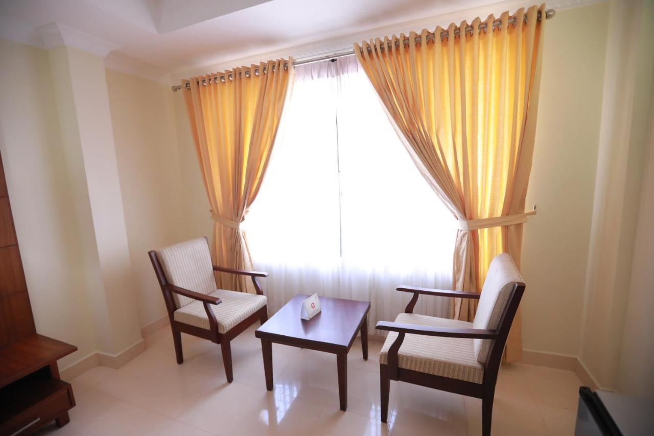 Hotel Peninsula Thrissur Екстер'єр фото